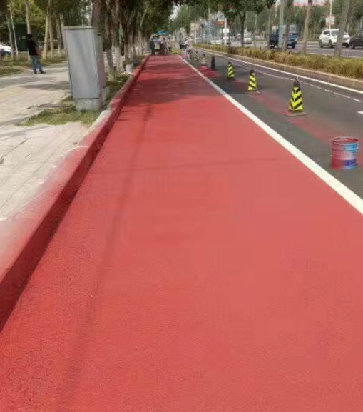 楚雄彩色路面喷涂施工要点